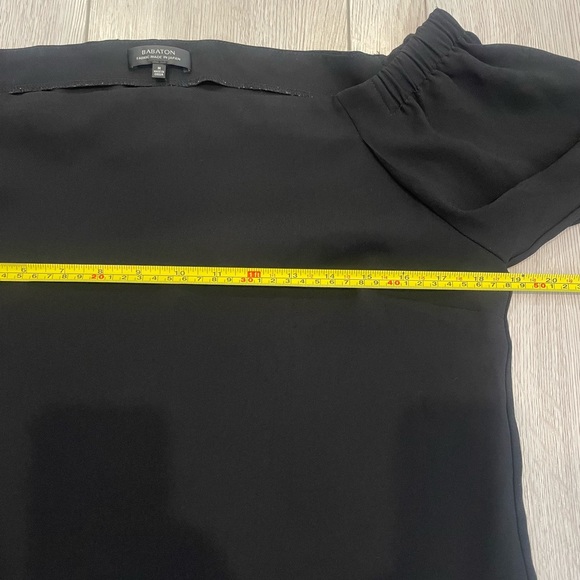 Babaton Aritzia Off Shoulder Blouse - Picture 10 of 12